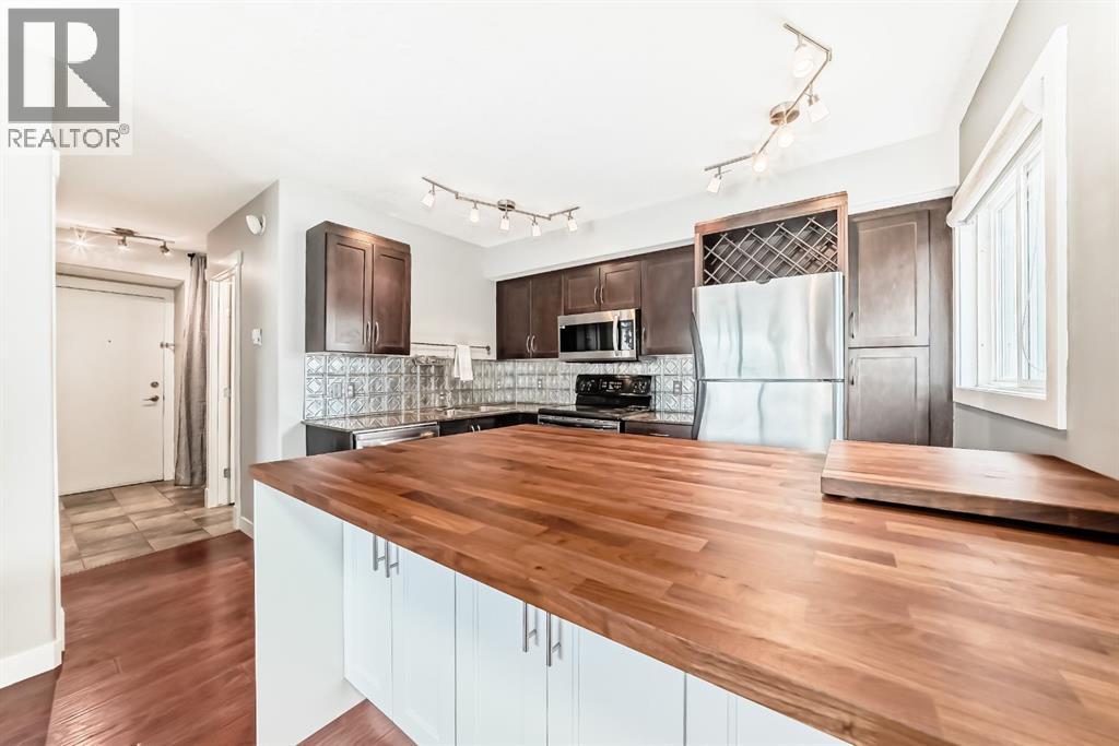 #4 2902 17 Avenue SW - 25