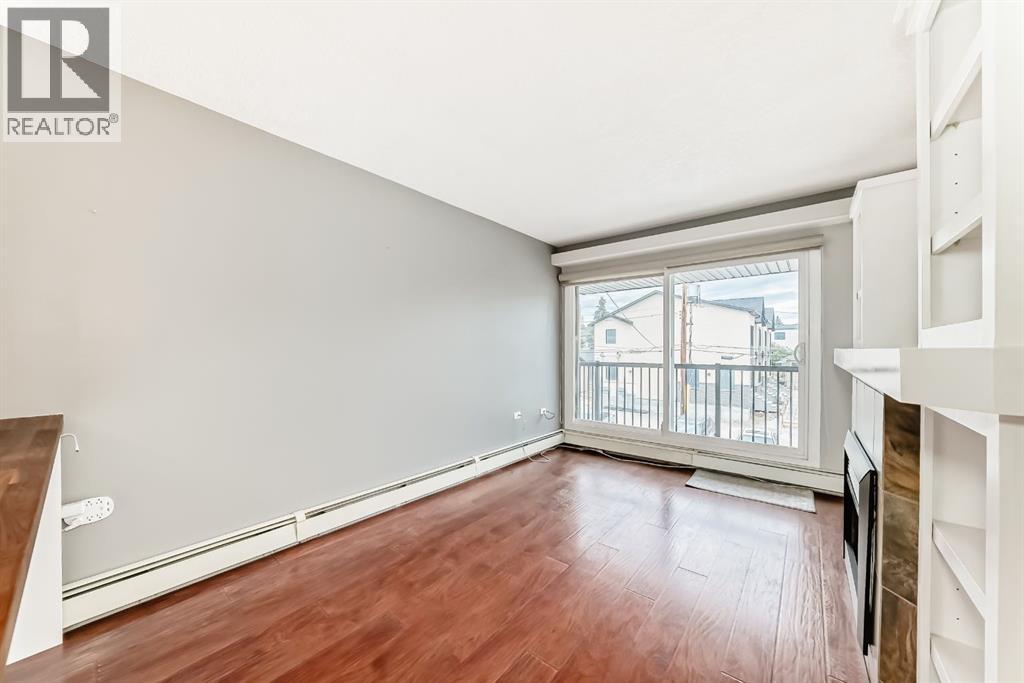 #4 2902 17 Avenue SW - 8