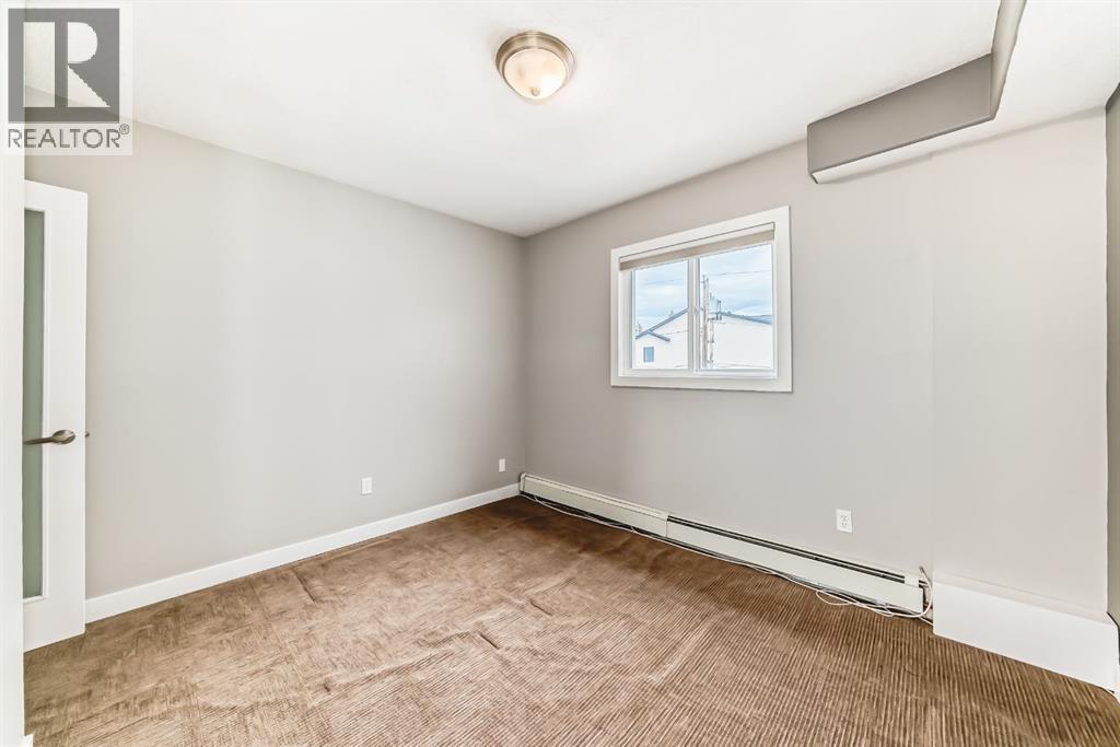 #4 2902 17 Avenue SW - 32