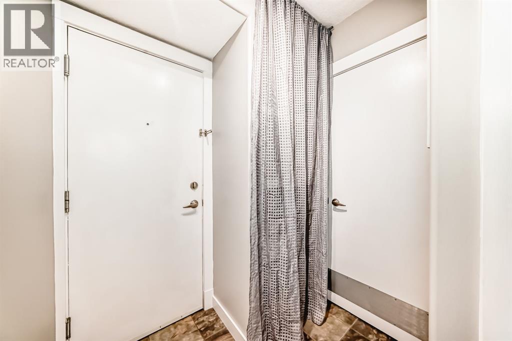 #4 2902 17 Avenue SW - 34