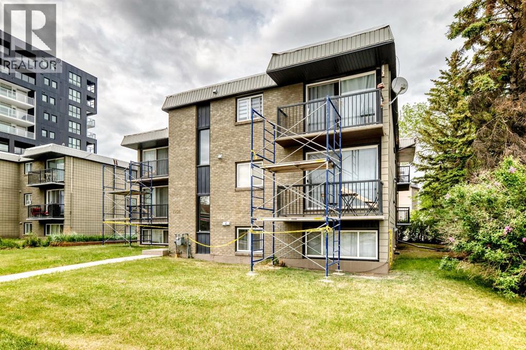 #4 2902 17 Avenue SW - 48