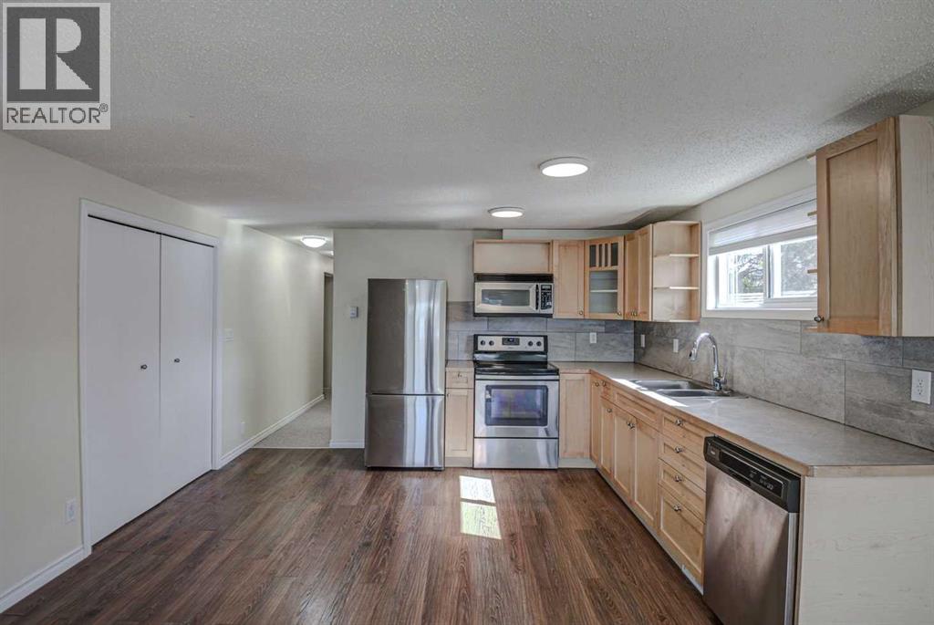 485, 3223 83 Street NW - 6