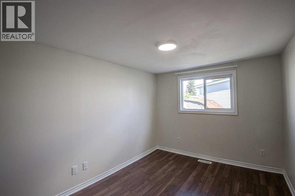 485, 3223 83 Street NW - 16