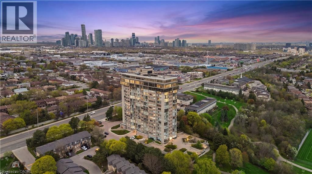 #503 880 DUNDAS Street W - 46