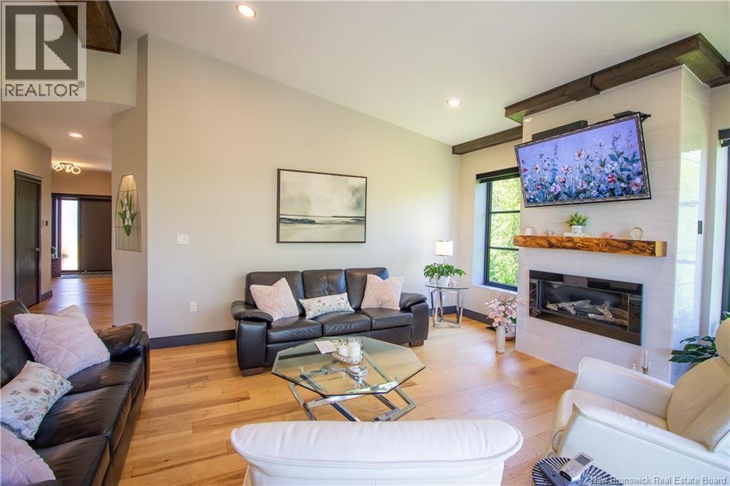 11 Robert Ross Boulevard - Image 10