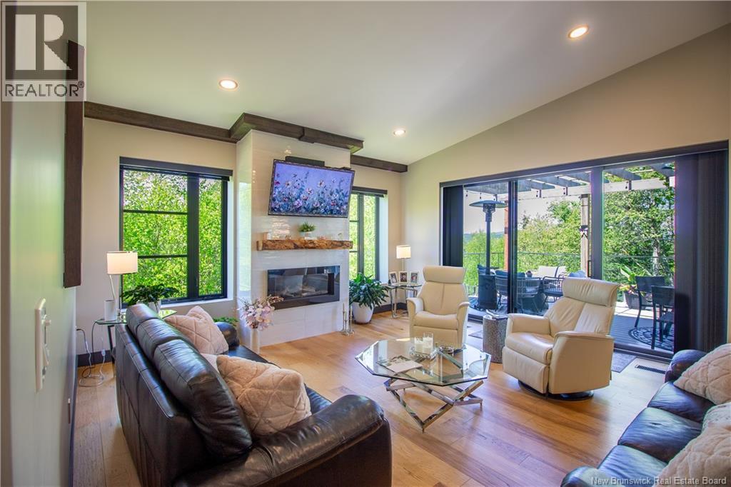 11 Robert Ross Boulevard - Image 13