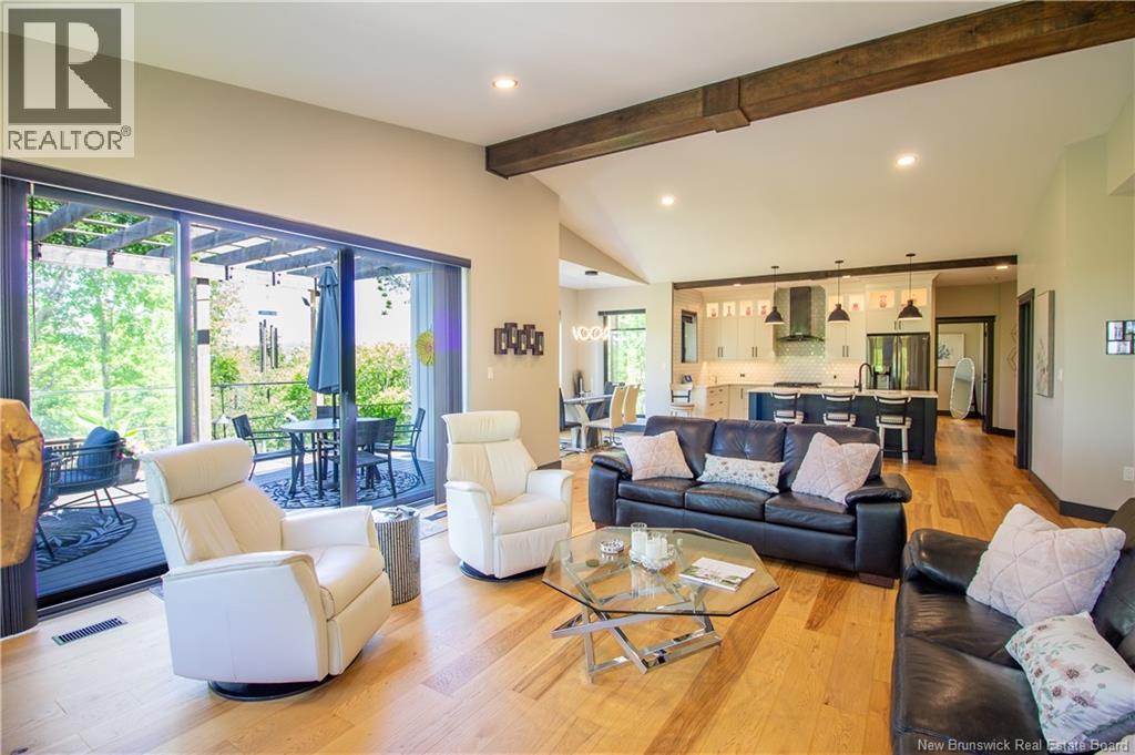 11 Robert Ross Boulevard - Image 14