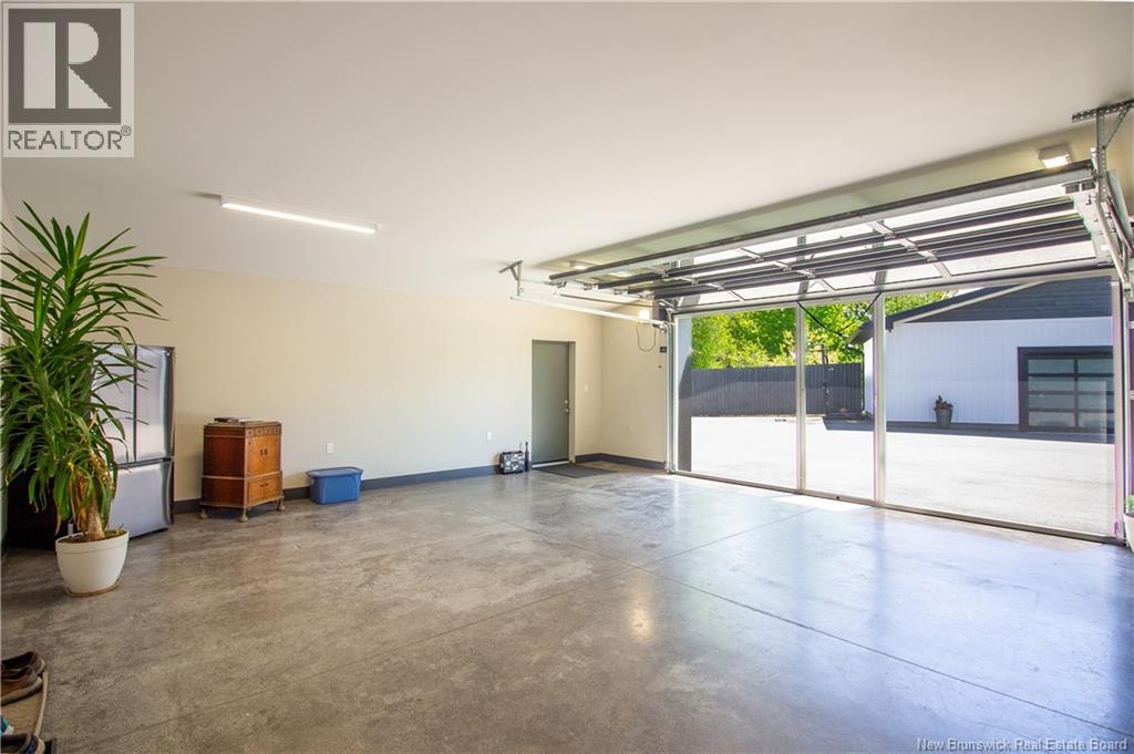 11 Robert Ross Boulevard - Image 28
