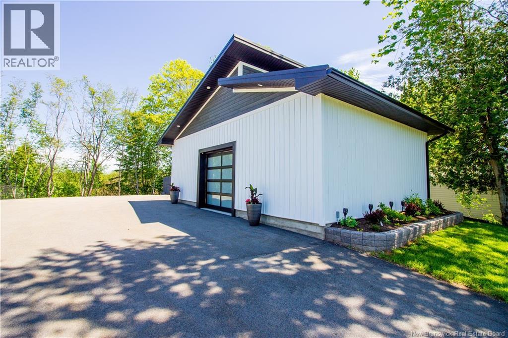 11 Robert Ross Boulevard - Image 3