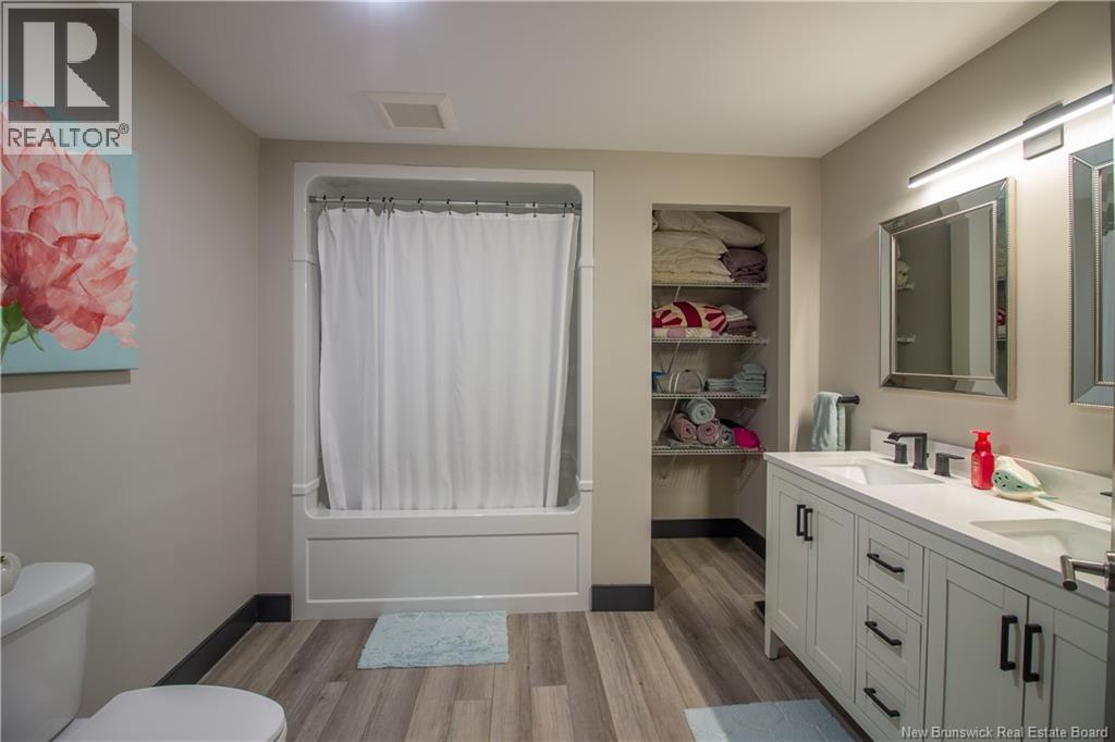 11 Robert Ross Boulevard - Image 35