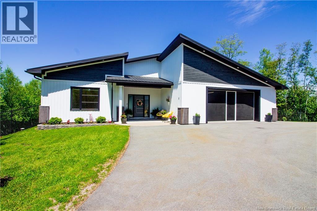 11 Robert Ross Boulevard - Image 4