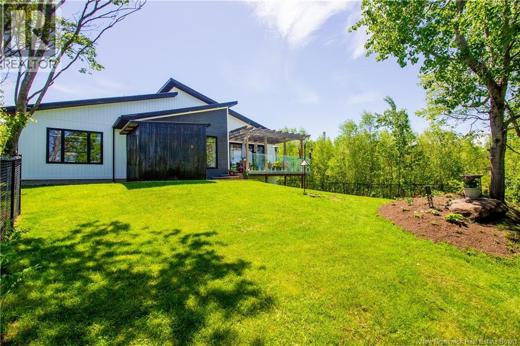 11 Robert Ross Boulevard - Image 40