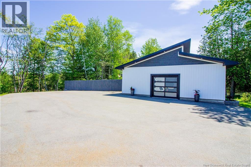 11 Robert Ross Boulevard - Image 46