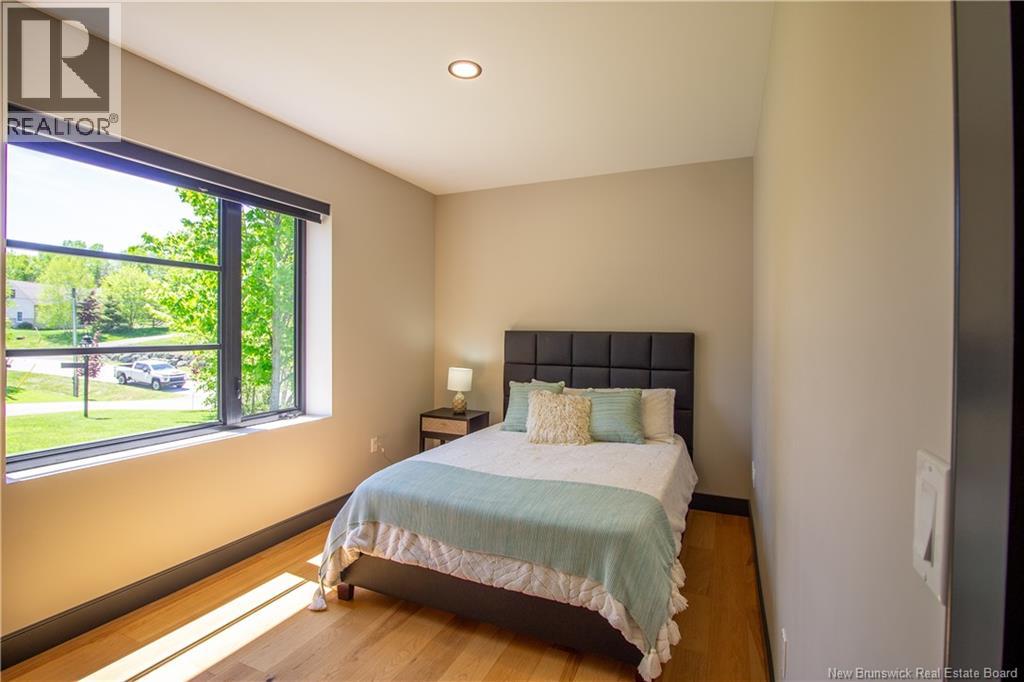 11 Robert Ross Boulevard - Image 7