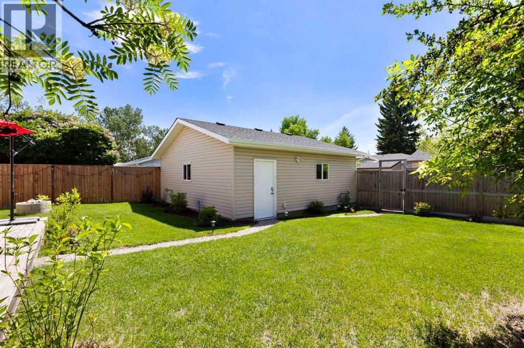 263 Midlawn Close SE - 41