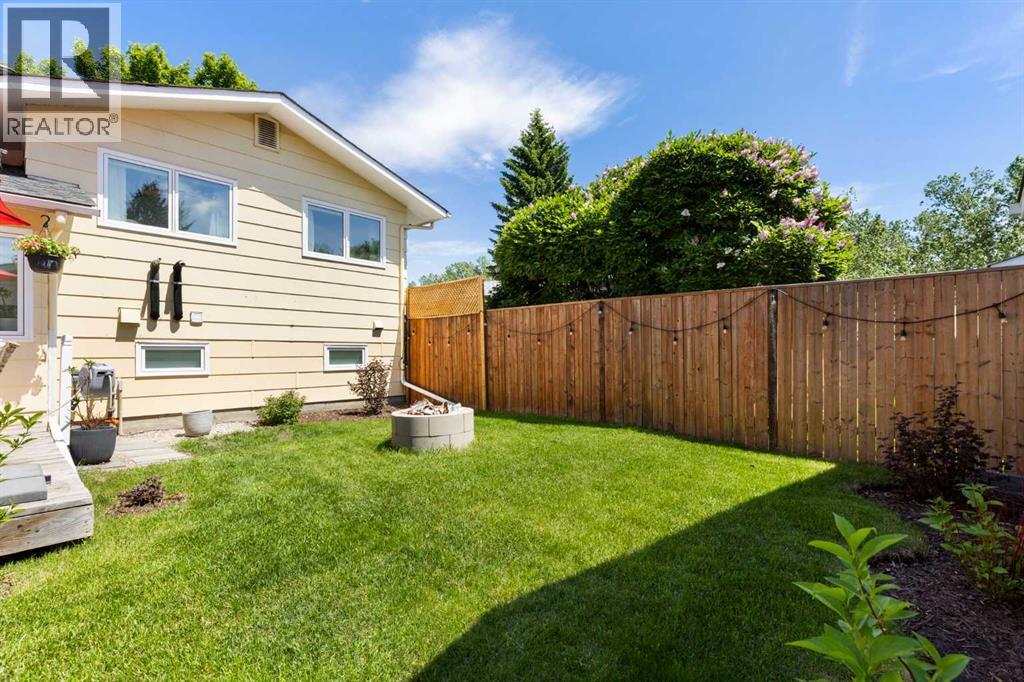263 Midlawn Close SE - 44