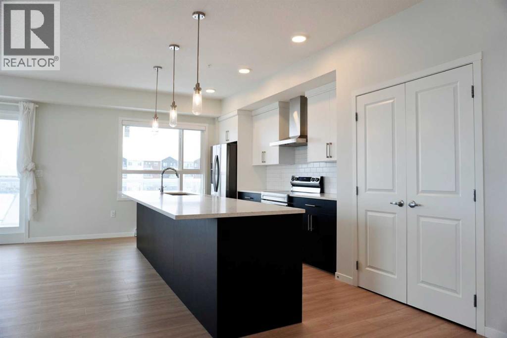 #404 80 Carrington Plaza NW - 17