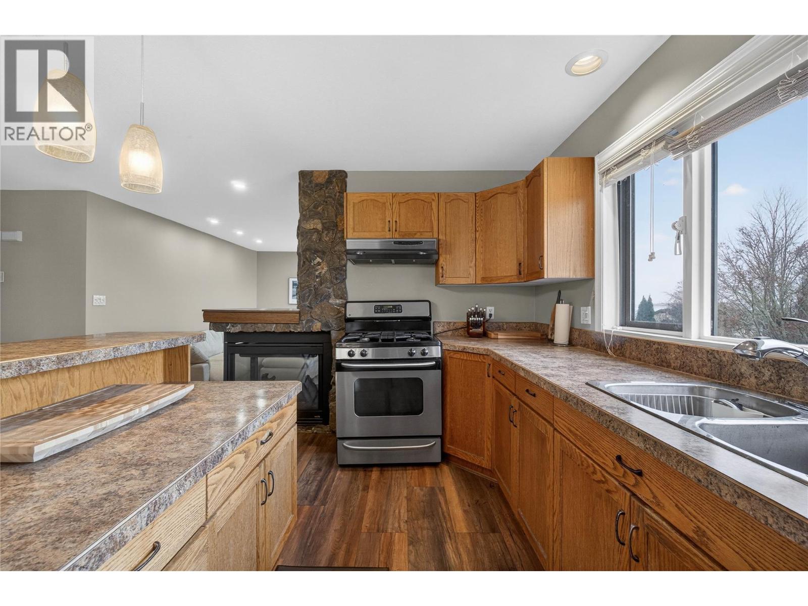 4851 13 Street NE - 9