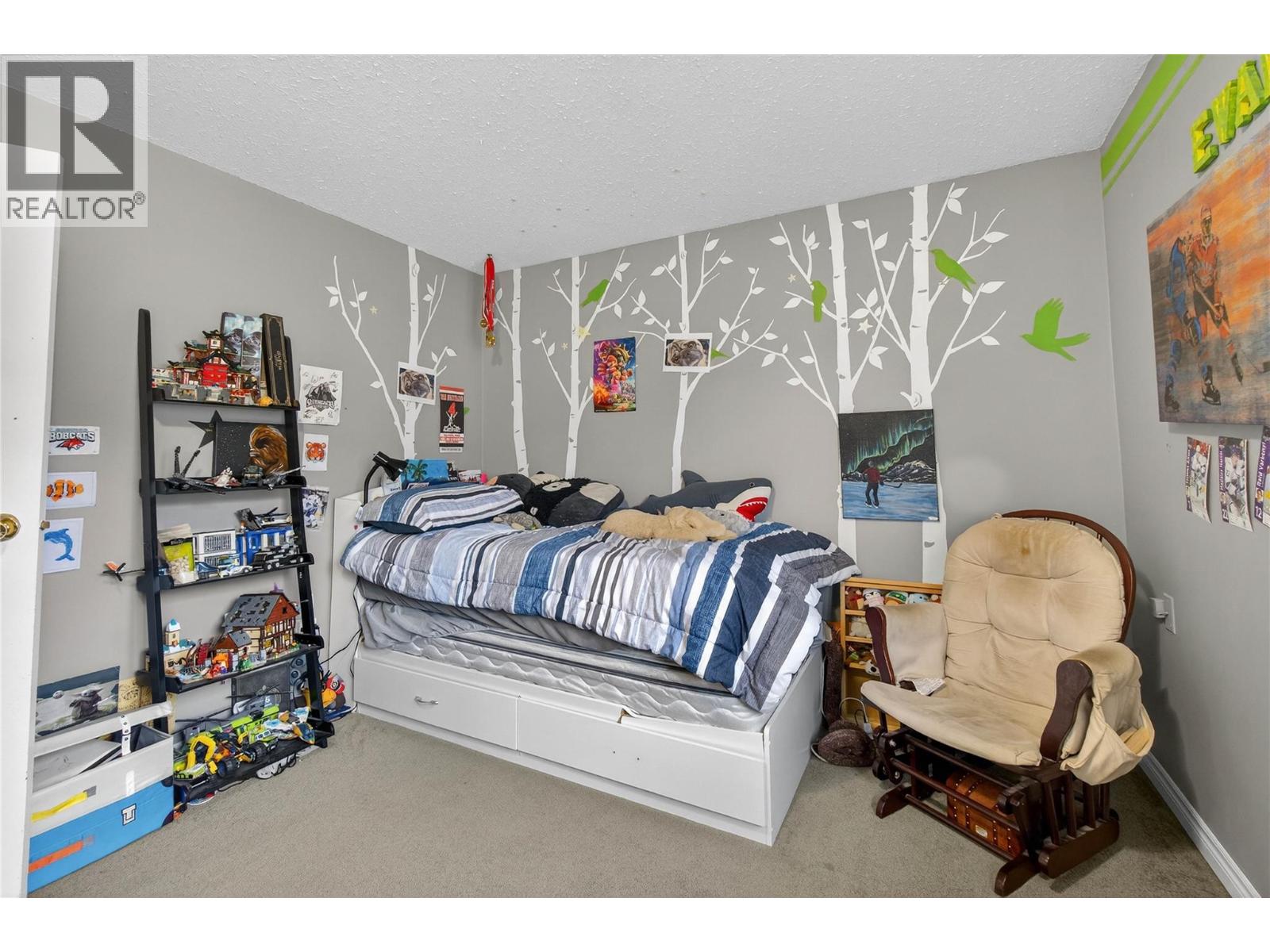 4851 13 Street NE - 27