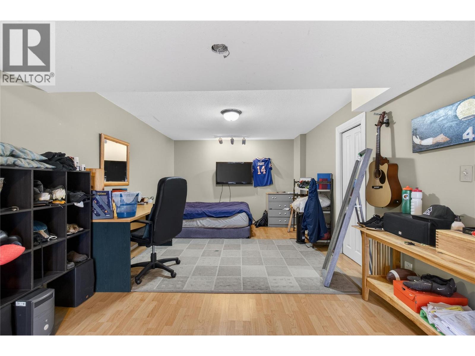 4851 13 Street NE - 31