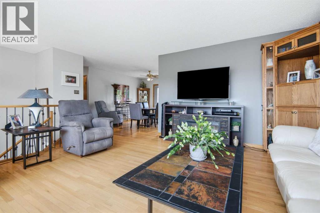 92 Mccullough Crescent - 6