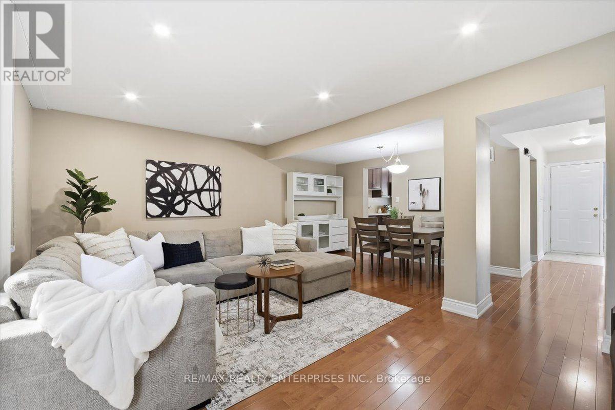 #2 6855 GLEN ERIN DRIVE - 12