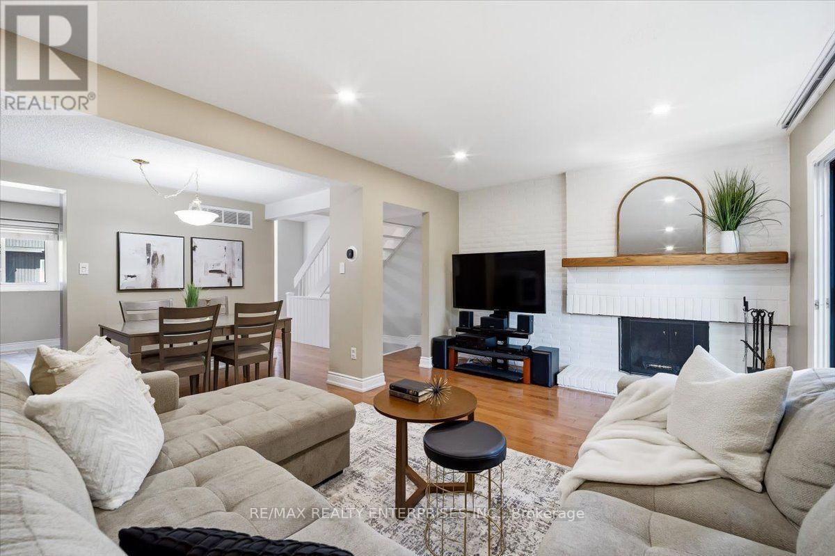 #2 6855 GLEN ERIN DRIVE - 13