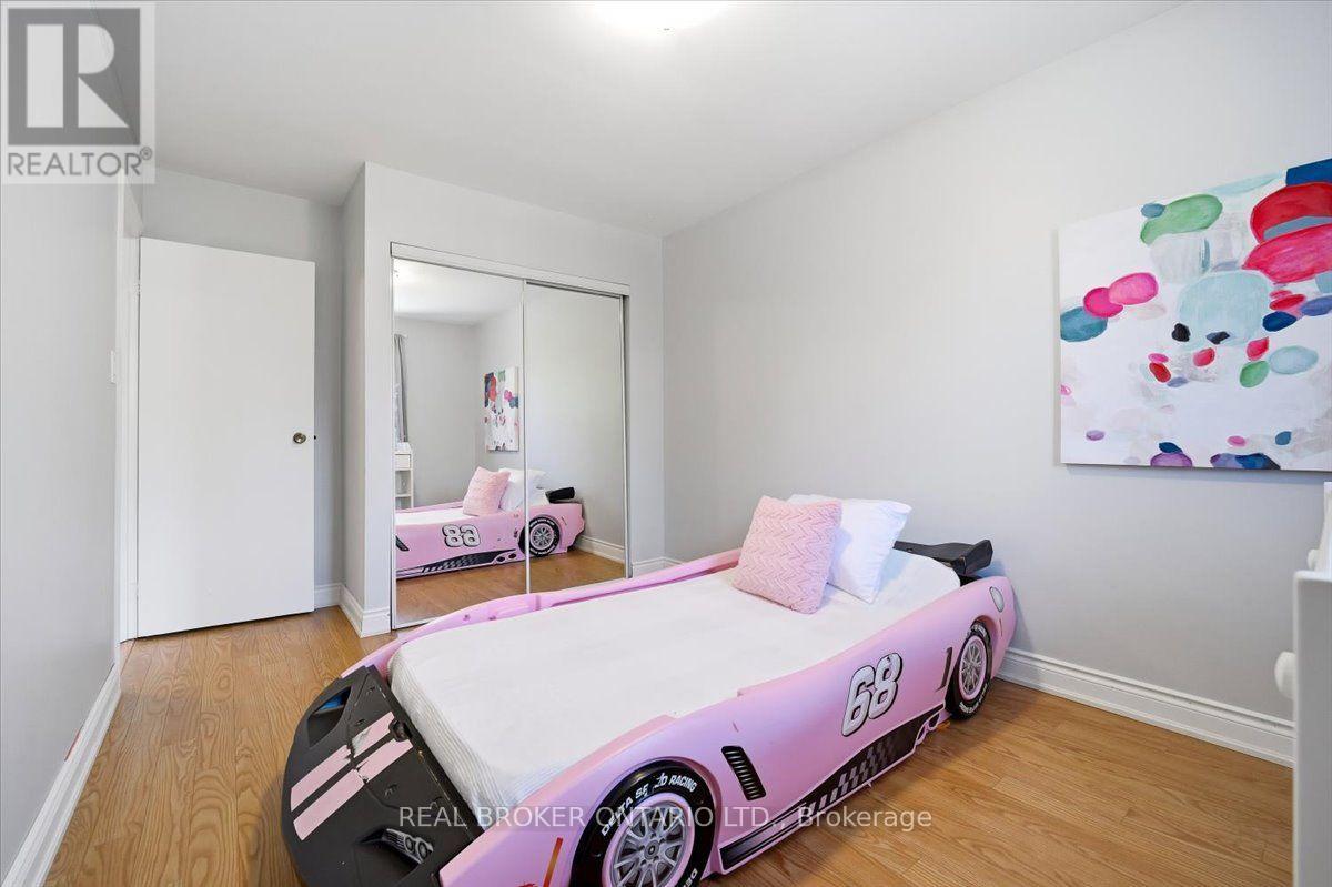#2 6855 GLEN ERIN DRIVE - 33