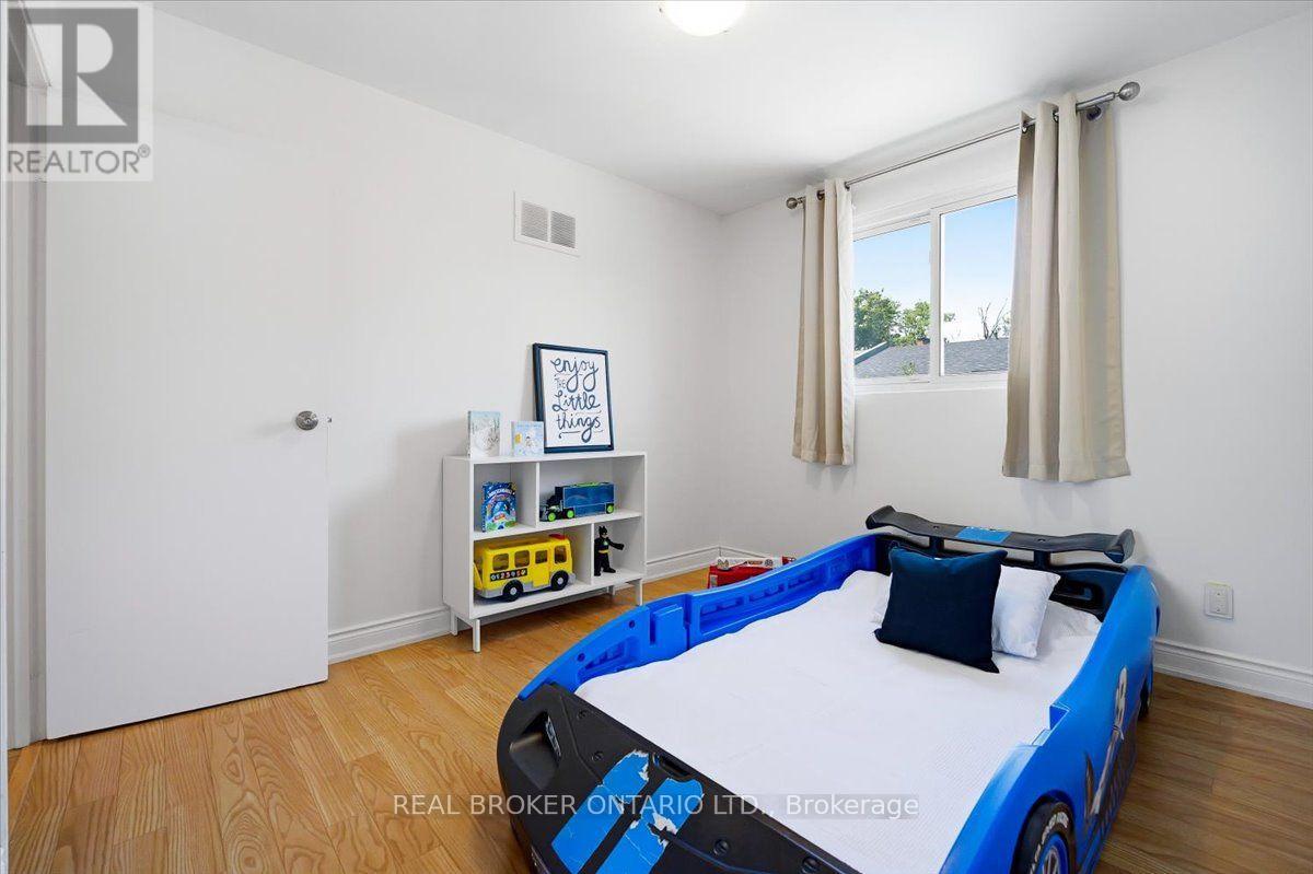 #2 6855 GLEN ERIN DRIVE - 35