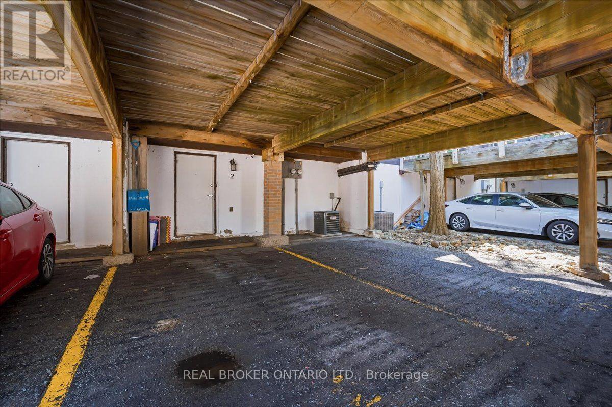 #2 6855 GLEN ERIN DRIVE - 43