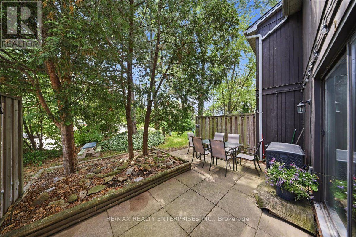 #2 6855 GLEN ERIN DRIVE - 44