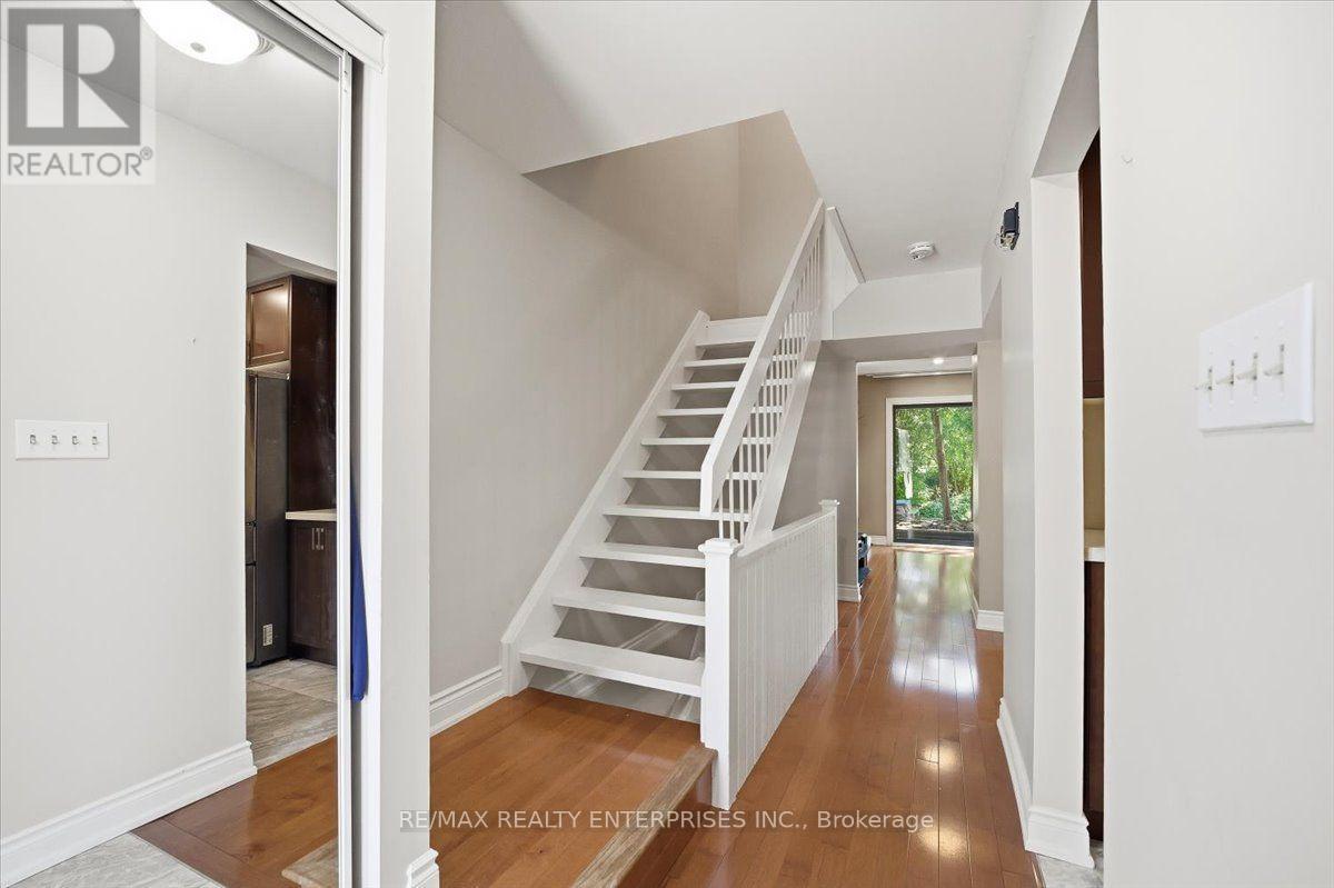 #2 6855 GLEN ERIN DRIVE - 7