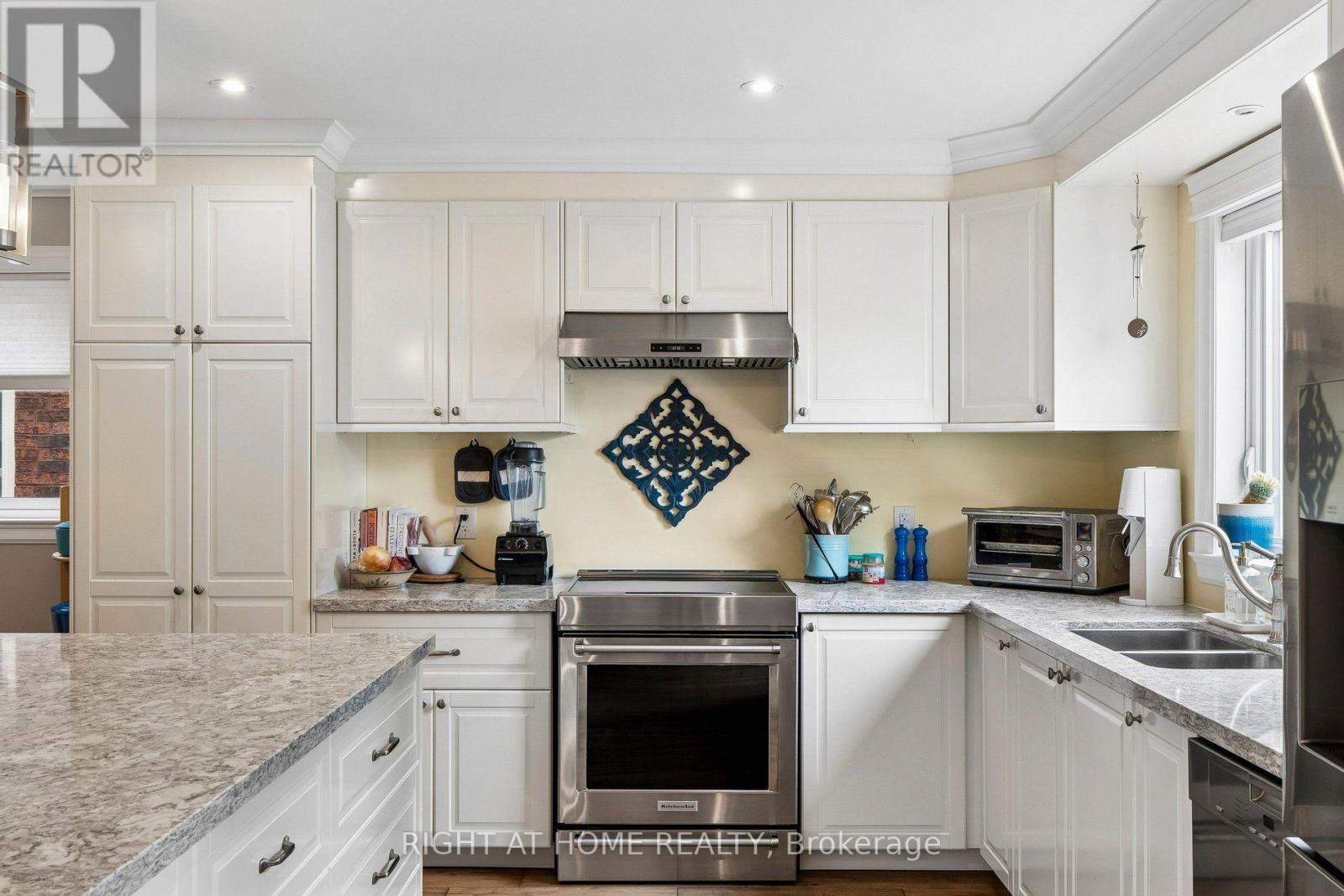 3525 BERTRAND ROAD - 17