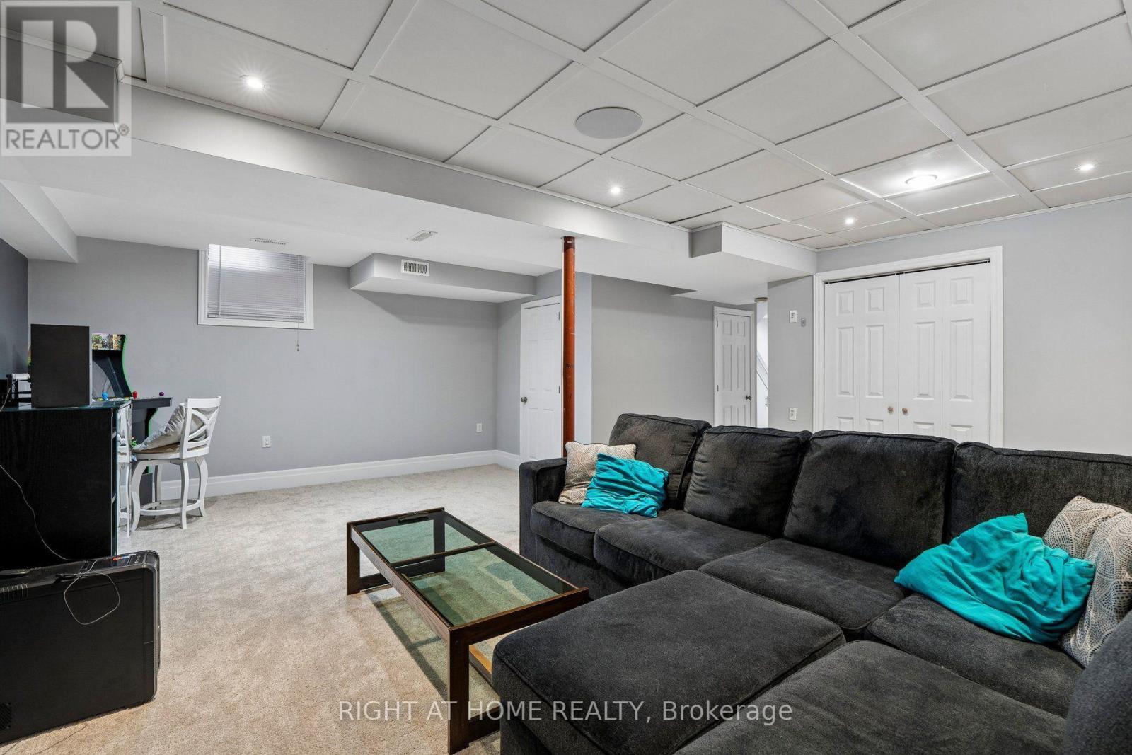 3525 BERTRAND ROAD - 42