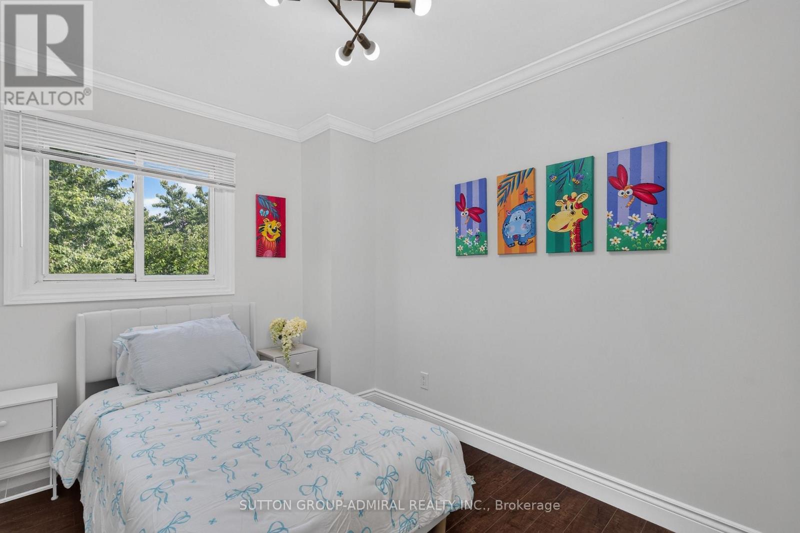 14 MULLIS CRESCENT - 25