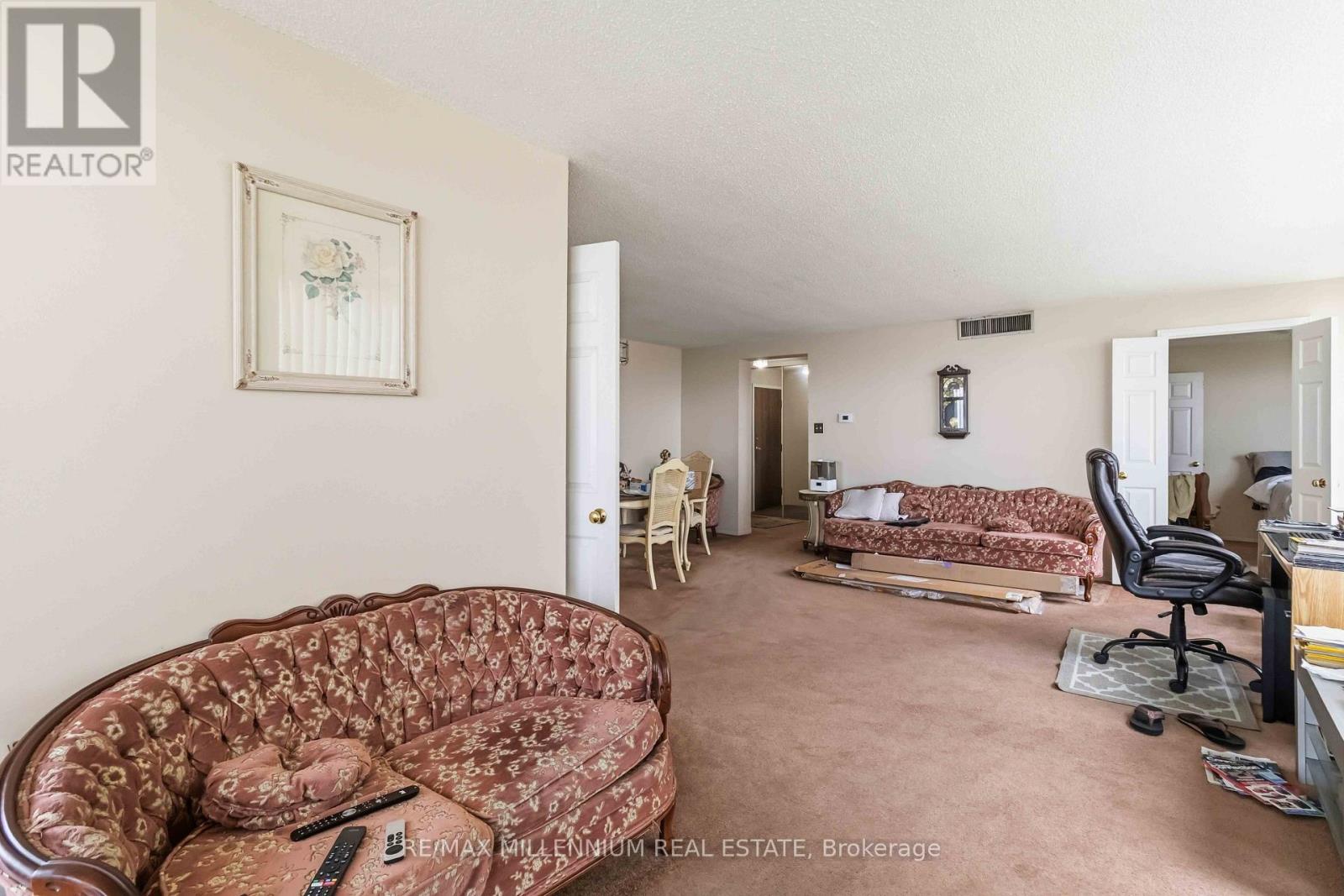 #PH7 4235 SHERWOODTOWNE BOULEVARD - 9