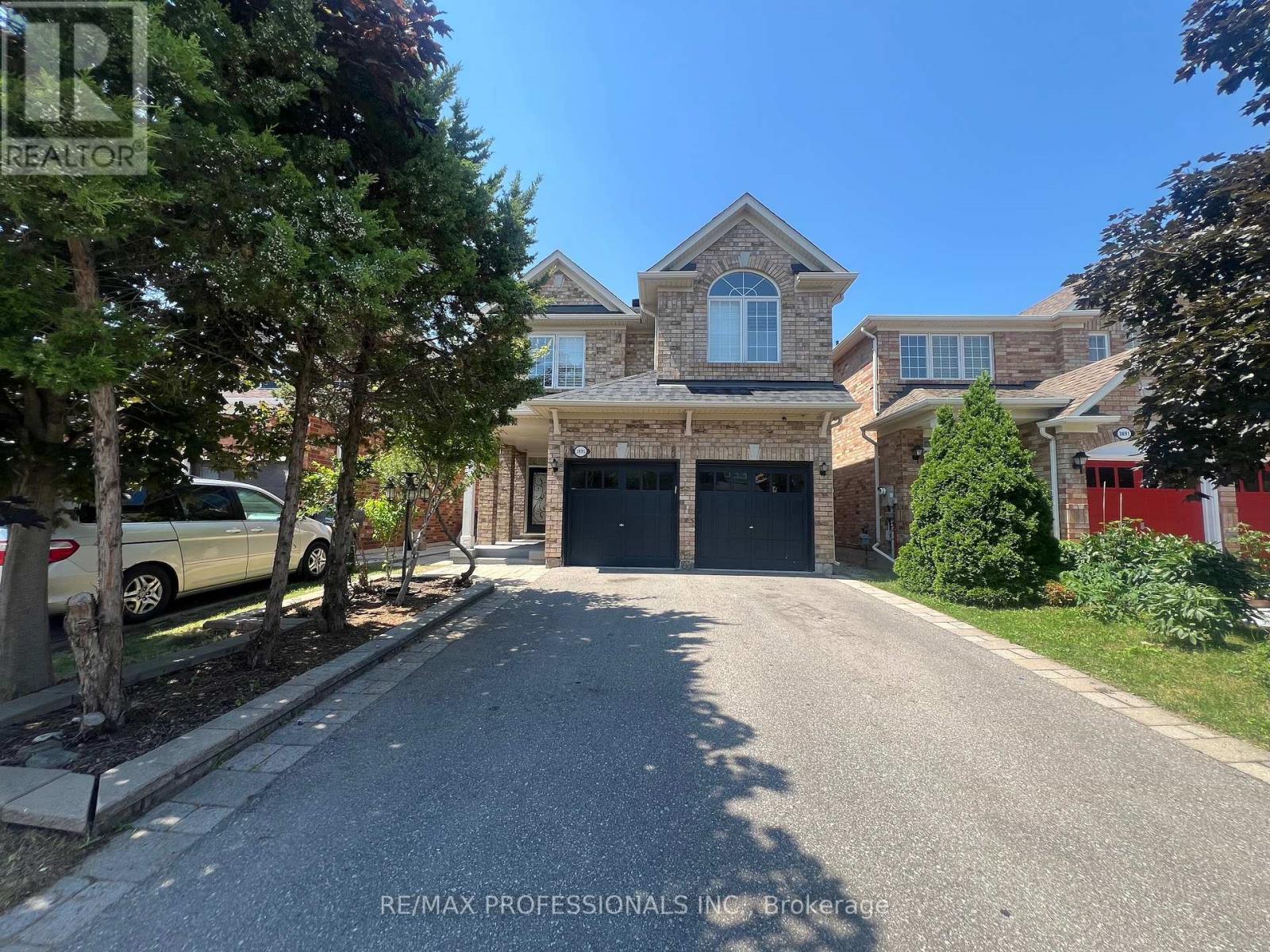 3895 HENRIETTA WAY - 1