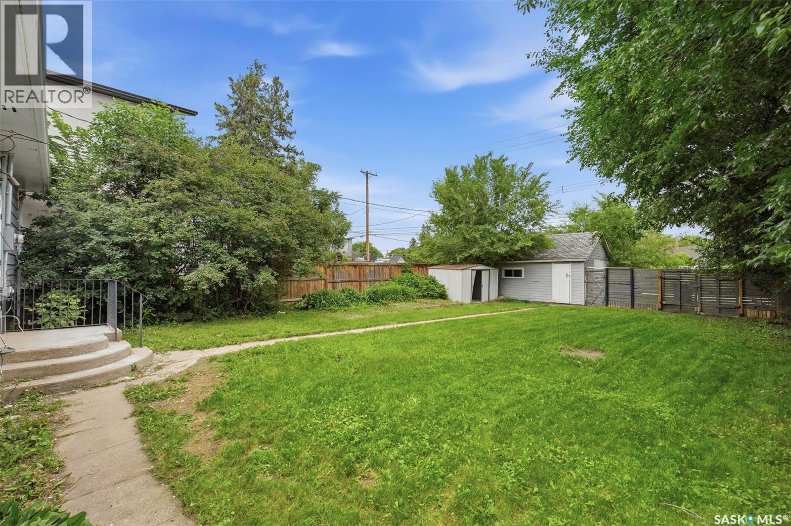 1318 B AVENUE N - Image 30