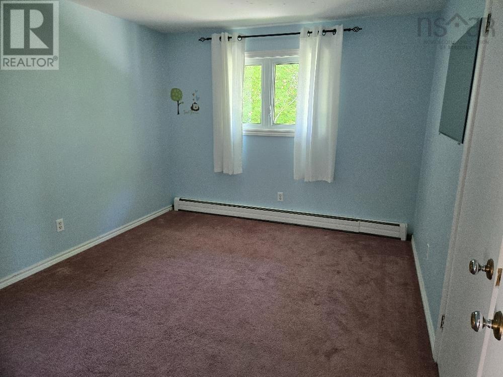 42 McLean Street - 17