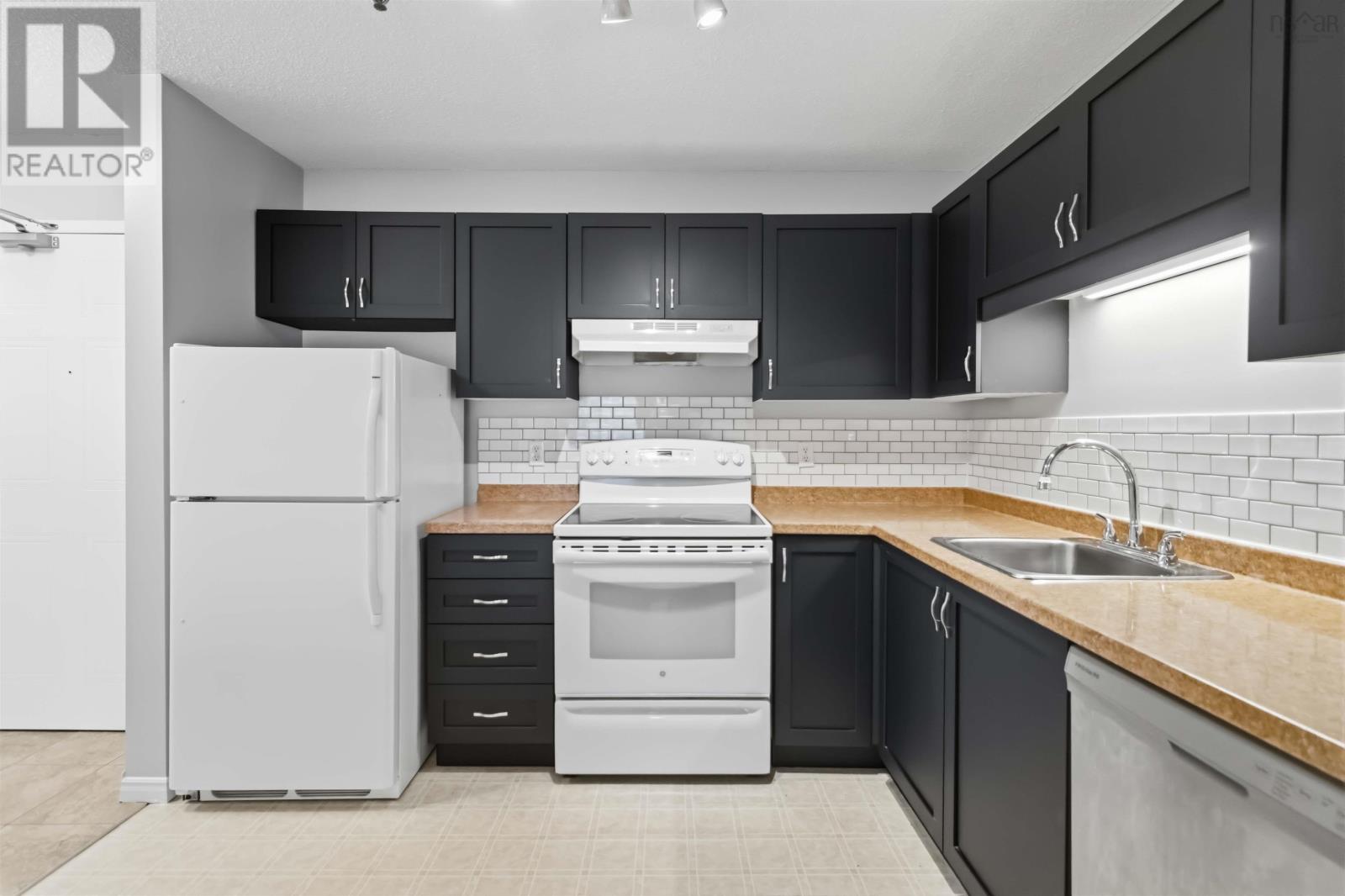 #401 12 Spinnaker Drive - 4