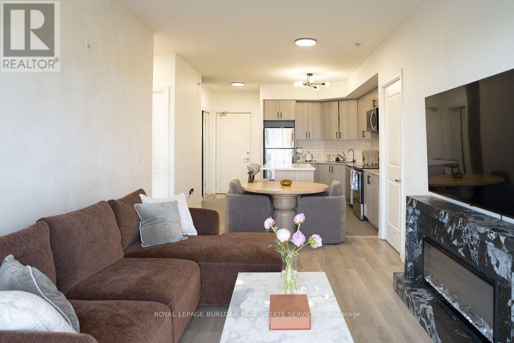 #610 560 NORTH SERVICE ROAD - 9