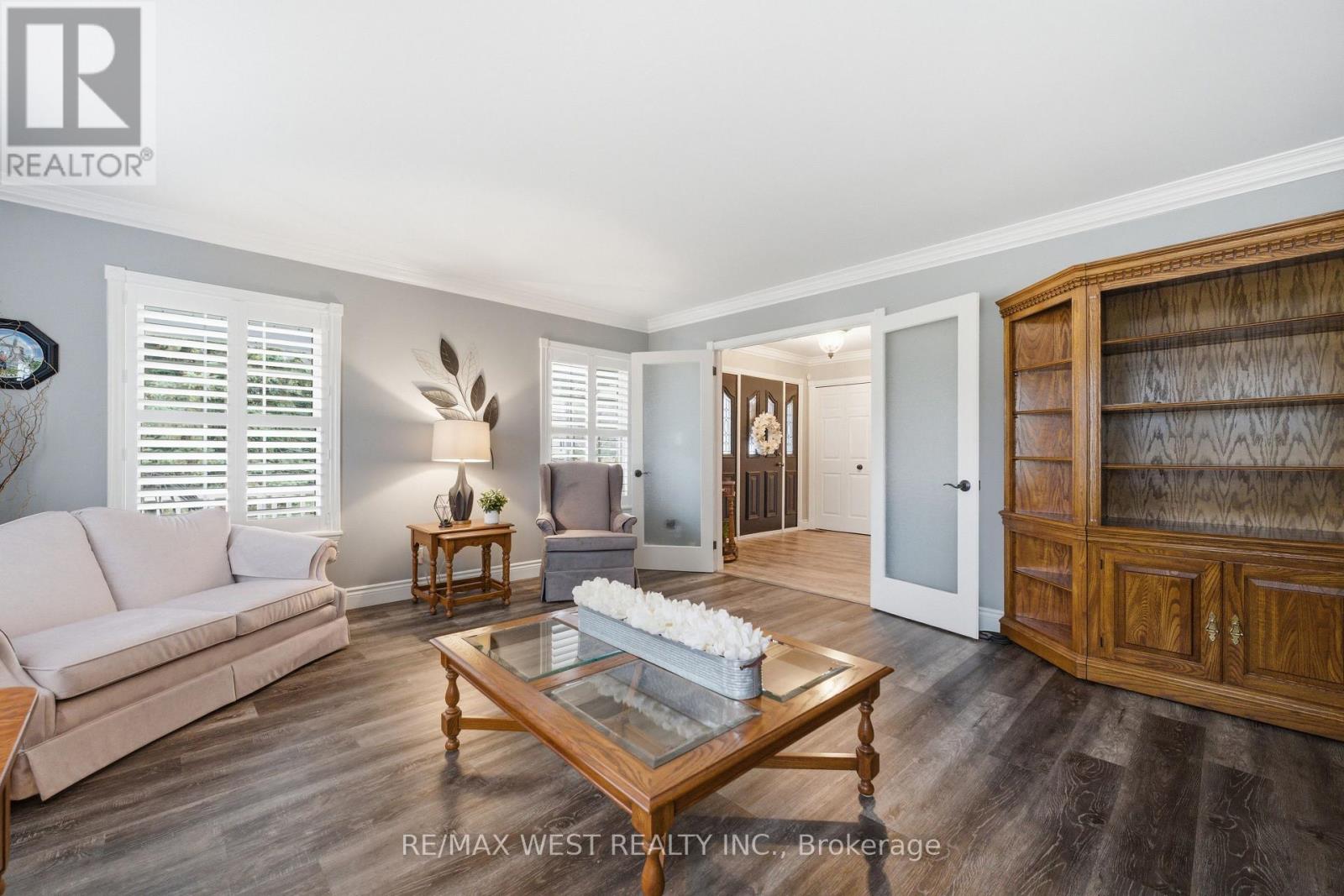 17 FOREST HILL DRIVE - 9