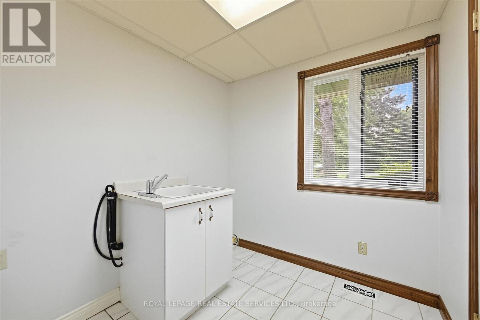 683 CANBORO ROAD - Image 17