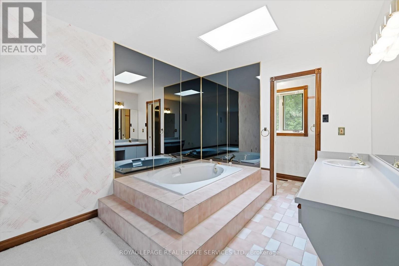 683 CANBORO ROAD - Image 31