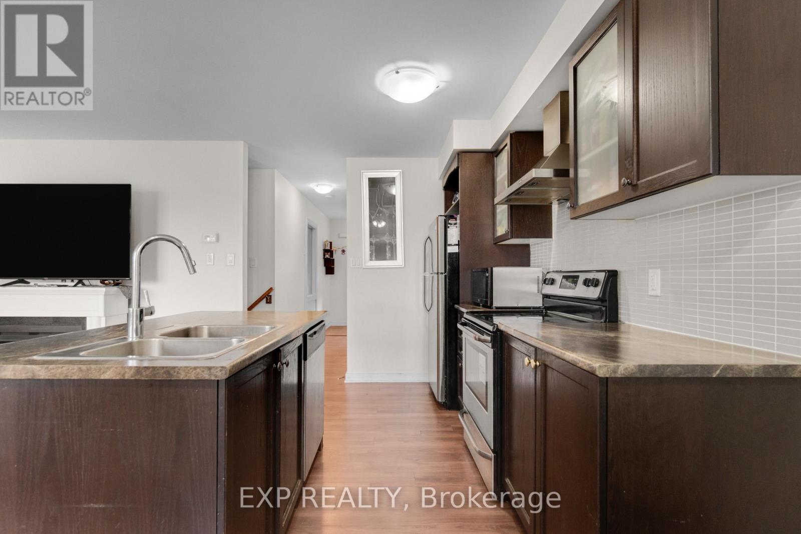 47 SHERWAY STREET - Image 17