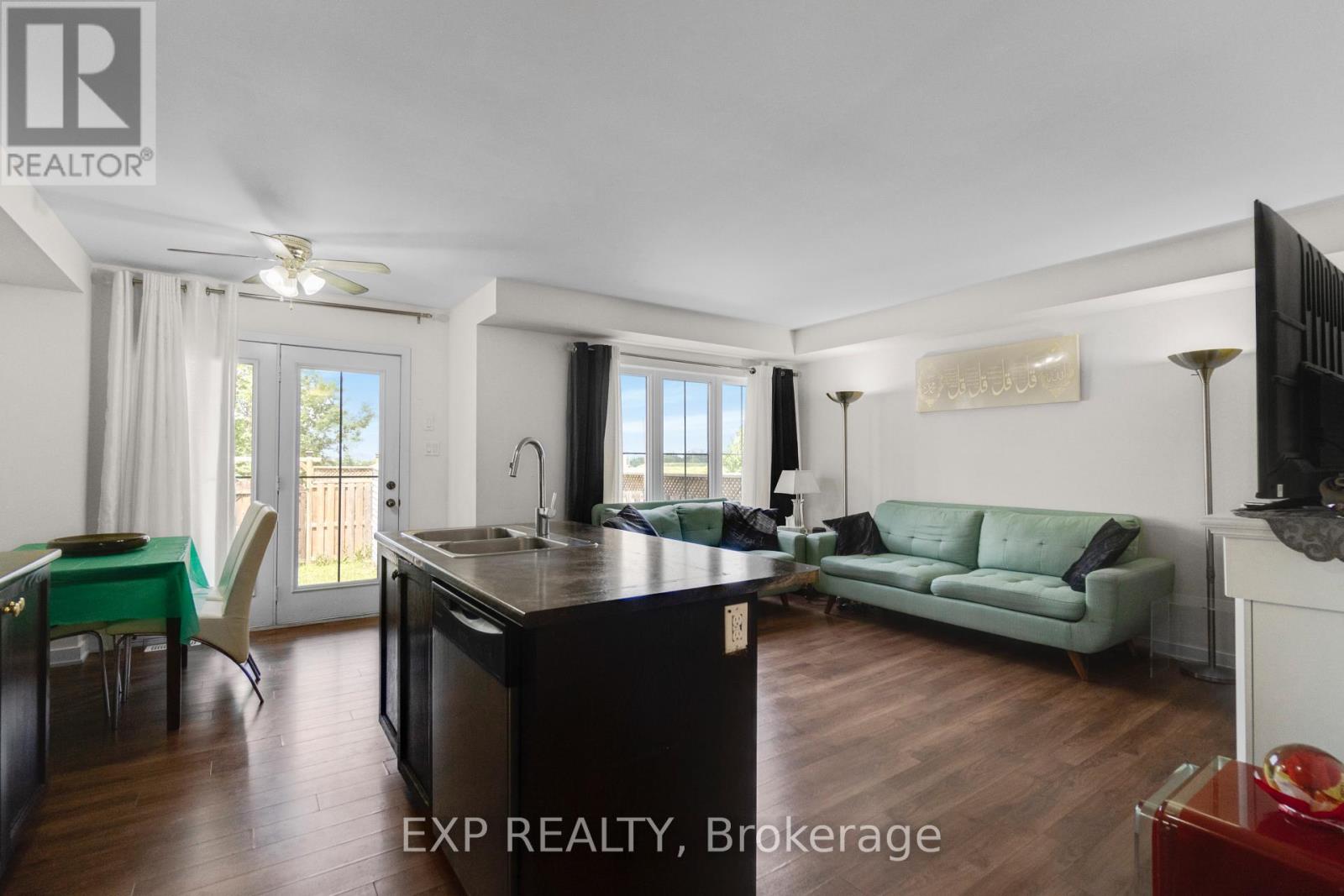 47 SHERWAY STREET - Image 9