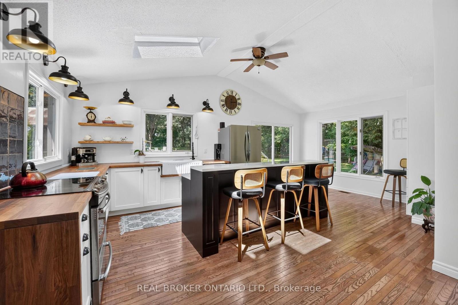 345 JERSEYVILLE ROAD W - 18