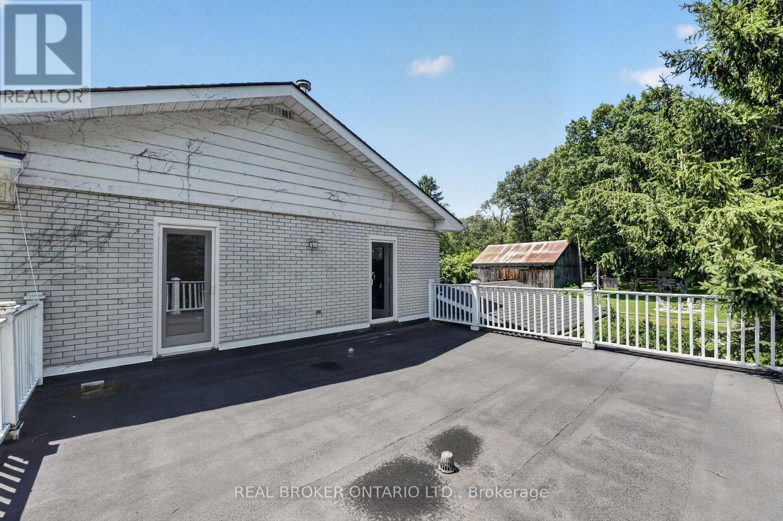 345 JERSEYVILLE ROAD W - 28