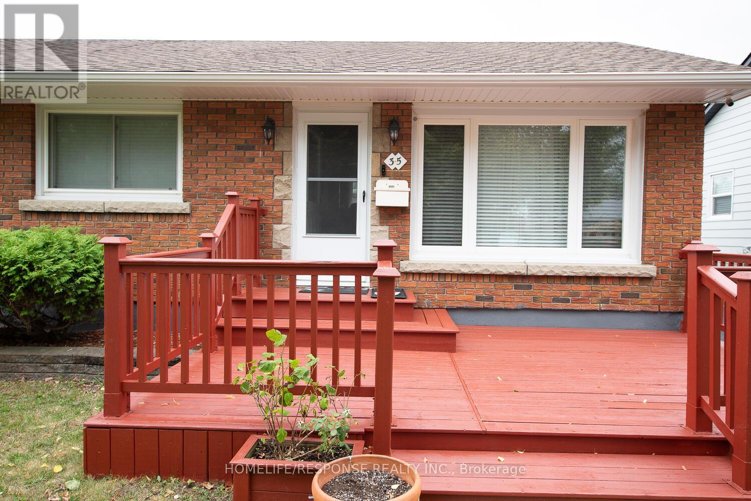 35 PARKDALE DRIVE - 3