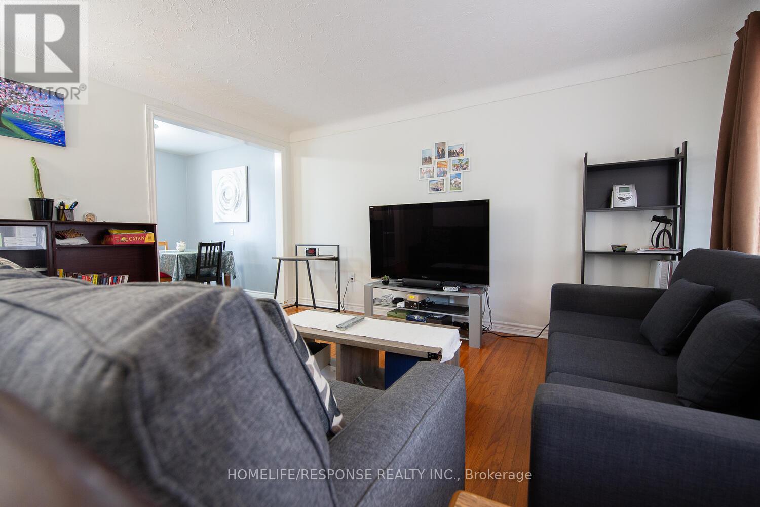 35 PARKDALE DRIVE - 6